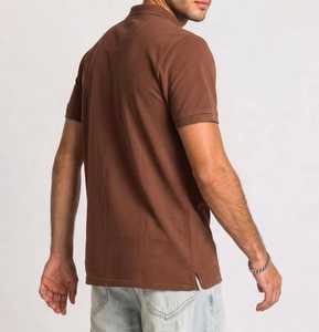 Camisa de Manga Corta para Hombre, Color Marrón Sólido, Cuello en V Informal, Cierre de Botones, Corte Regular, Poliéster/Algodón, 220 Gramos - Product Image 3