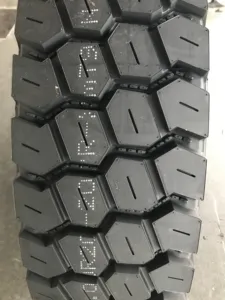 Neumático de camión comercial Zc Rubber 295/75r22.5 12r20 12.00r20 TBR/OTR Radial Heavy Truck Tanzania neumático 1000/20 tipo tubo neumáticos