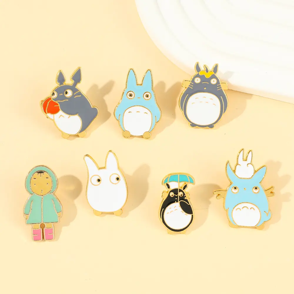 Bán buôn giá mới nhất chất lượng cao chân men Pin cho quần áo hayao miyazaki tinh thần đi Totoro men pins 100 trâm cài