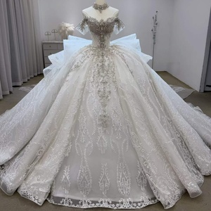Lsjj143 Robe de mariée de luxe, style princesse, coupe cœur, bohème, longueur ras du sol, avec traîne chapelle, brodée, richement perlée, en dentelle, à plusieurs couches - Product Image 1