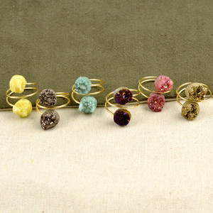 Cụm Pha Lê Đá Mã Não Pha Lê Pha Lê Đá Mã Não Tự Nhiên Giá Xuất Xưởng Rất Đẹp Nhẫn Pha Lê Nụ Pha Lê Trang Sức Nam Nữ Thời Trang - Product Image 1