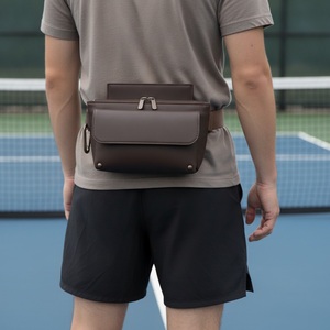 Sac banane de tennis et pickleball structuré en PU, aspect italien, lisse, avec logo personnalisé, vente en gros - Product Image 3
