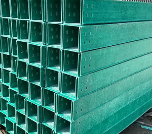 Goulotte à câbles ventilée en fibre de verre et acier inoxydable, anti-corrosion et ignifuge, pour usage industriel - Product Image 1