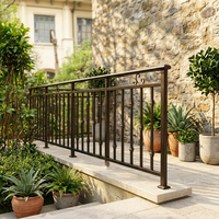 Rampe en aluminium thermolaqué pour villa moderne sur mesure |   Clôture de sécurité antirouille pour balcon, escalier et chantier, facile à assembler