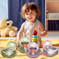 Canard en caoutchouc flottant personnalisé avec paillettes transparentes de 2 pouces, jouet de bain sonore et sûr, avec couleur et logo personnalisés