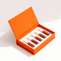 Boîtes cadeaux cosmétiques et de soins de la peau personnalisées de luxe avec inserts pour les soins de la peau et les parfums avec un design d'impression en relief