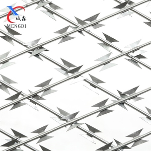 <span class=keywords><strong>Alambre</strong></span> <span class=keywords><strong>de</strong></span> Púas Anti-Escalada Tipo <span class=keywords><strong>Concertina</strong></span>, <span class=keywords><strong>Alambre</strong></span> <span class=keywords><strong>de</strong></span> <span class=keywords><strong>Cuchillas</strong></span> - Product Image 1