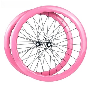 Paire de roues 700C avec frein à disque Matériau de <span class=keywords><strong>jante</strong></span> en fibre de <span class=keywords><strong>carbone</strong></span> pour vélos de route et <span class=keywords><strong>BMX</strong></span> pour vélo à disque en <span class=keywords><strong>carbone</strong></span> - Product Image 1