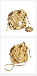 Bolso bandolera con solapa a la moda de nuevo estilo para mujer, gran capacidad, Clip tejido triangular de mano, cierre abierto, poliéster - Product Image 4