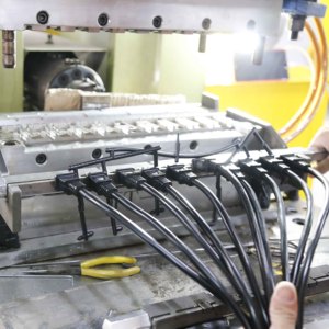 PJ-001 Dọc Máy Ép Phun Cho Các Plug Tiêm 35TON 45TON 55TON - Product Image 4