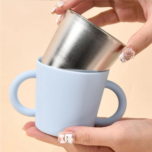 Tasse d'apprentissage pour bébé en acier inoxydable 304 de 150 ml, double paroi en silicone, anti-fuite, facile à nettoyer, avec poignée, vente en gros - Product Image 3
