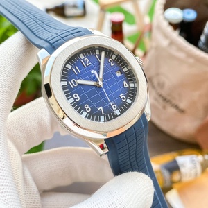 Montre de Plongée 40mm Personnalisée Logo NH35 avec Mouvement Automatique Seiko de Luxe, <span class=keywords><strong>Cadran</strong></span> <span class=keywords><strong>Noir</strong></span> Argent Étanche en Verre Saphir pour Hommes - Product Image 2