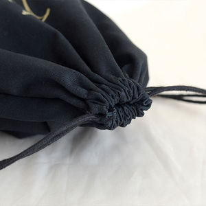 Sac à cordon personnalisé en toile de coton et lin noir avec logo doré, sac à main de haute qualité, pochette anti-poussière pour chapeau et chaussures - Product Image 6