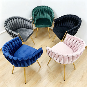 Sillón de Terciopelo con Detalles Acolchados, Sillón Tapizado con Patas de Metal, Silla Lateral para Sala de Estar, Hotel, Salón - Product Image 1