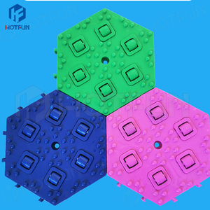 Tobogán de Plástico Familiar con Diseño de Arcoíris, Estructura de Pendiente Suave y Alta Capacidad para Parques Infantiles y Zonas de Recreo al Aire Libre en Venta - Product Image 5