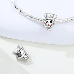 Nueva pulsera de cuentas de cobre blanco con diseño de niño chef, joyería transfronteriza para niñas, pulsera DIY original de alta gama. - Product Image 5