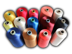 Fil de rayonne teint en masse 150D, filé brillant pour tissage, tricot, broderie, couture, tricot à la main, technique de filature à anneaux - Product Image 1