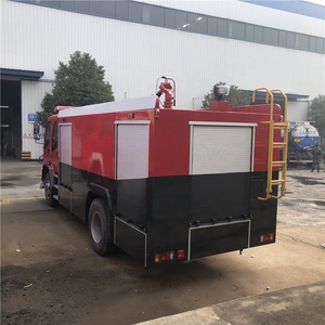 Camions de pompiers d'<span class=keywords><strong>occasion</strong></span> du Japon 4X2 8MT / Camion de lutte contre les incendies de forêt - Product Image 4