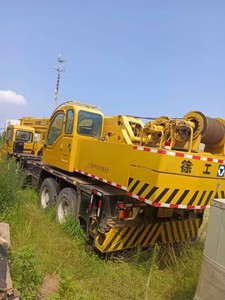 Grue sur camion QY50B 50 tonnes, équipement de construction lourd d'occasion, modèle 2009, moteur Weichai, pompe hydraulique de pointe, portée de levage 40m - Product Image 4