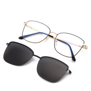 <span class=keywords><strong>Lentes</strong></span> polarizadas Clip en gafas de <span class=keywords><strong>sol</strong></span> Anti-Blue Light Gafas Imán Polarizado Clip-On 2 en-1 Gafas <span class=keywords><strong>con</strong></span> 1Pc <span class=keywords><strong>Lentes</strong></span> de gafas de <span class=keywords><strong>sol</strong></span> - Product Image 2