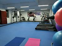 Suelo de vinilo antideslizante para cancha de baloncesto, superficie de madera de alta calidad, suelo de vinilo de Pvc para deportes de interior