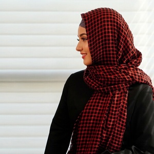 ผ้าคลุมไหล่อะค<span class=keywords><strong>ร</strong></span>ิลิคพู่ห้อยแบบใหม่ล่าสุด ผ้าพัน<span class=keywords><strong>ค</strong></span>อเนื้อนุ่มลายตา<span class=keywords><strong>ร</strong></span>าง <span class=keywords><strong>ค</strong></span>ีมา<span class=keywords><strong>ร</strong></span>์ ผ้าวิสโคส ฮิญาบสำห<span class=keywords><strong>ร</strong></span>ับผู้หญิงมุสลิม ผู้หญิงซูดาน ทูบ 2026 - Product Image 1