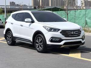 Santa Fe 2.0T 4WD Smart 2017, <span class=keywords><strong>7</strong></span> <span class=keywords><strong>Plazas</strong></span>, Techo Solar Automático y Asientos Eléctricos, SUV Usado - Product Image 3