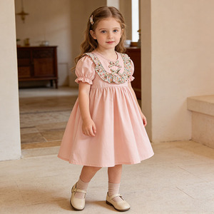 Vestito per Bambina 2-7 Anni, Rosa Dolce con Colletto Arricciato Floreale e Fiocco, Stile Carino per Feste Estive Casual - Product Image 1