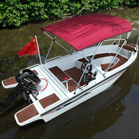 Bateau à moteur en alliage d'aluminium pour 6-8 passagers, avec garde-corps en EVA, idéal pour la pêche, les sports nautiques et la navigation fluviale.