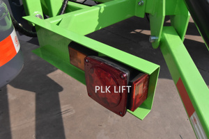 Nacelle articulée montée sur remorque pour travaux en hauteur - Product Image 5