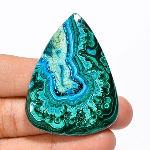 Belle pierre précieuse cabochon de poire chrysocolle de malachite naturelle 104.5 Ct. 47X36X6mm IK-232 pierre précieuse certifiée par un tiers - Product Image 1