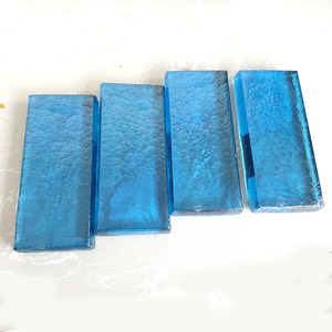 アクアマリン/エメラルド/ピンク/ガーネット/イエロー合成クリスタルジルコンラフストーンクォーツ原料ラフノーカット宝石 - Product Image 1