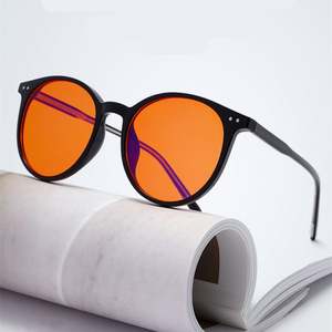 Gafas de Computadora con Marco Redondo TR90 para Hombre y Mujer, Moda 2025, Gafas con 99% de Protección Contra la Luz Azul y Lentes con Tinte Rojo - Product Image 1