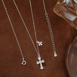 Collier Croix en Métal Moléculaire S999 Tungstène avec Incrustation de Pierre Naturelle, Pendentif de Luxe Léger, Design de Niche, Style Froid, pour Clavicule - Product Image 3