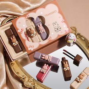 Tubes de gloss à lèvres carrés OEM de 7 ml avec un grand applicateur, logo personnalisé, flacons rechargeables de couleur, conteneur de rouge à lèvres liquide - Product Image 1