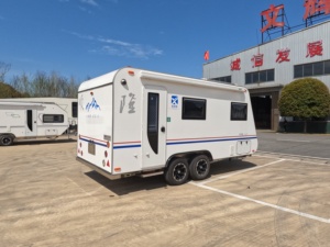 Caravanes <span class=keywords><strong>de</strong></span> <span class=keywords><strong>camping</strong></span> tout-terrain modernes ultra-légères en alliage d'aluminium, personnalisées en usine - Product Image 3