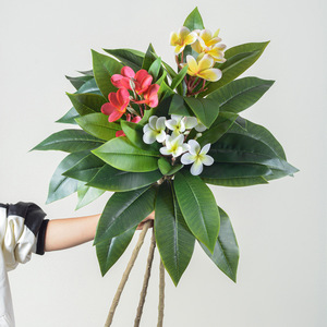 Arbre artificiel de frangipanier, fleurs en plastique tactiles 3D, fleurs en soie blanches, rouges, jaunes, décorations de mariage, pièce unique - Product Image 1
