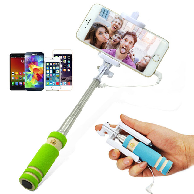 2022 Hot Selling Extendable Handheld Selfie Stick 3.5mm Cable Wired Selfie Monopod for Android IOS Mobile Phone