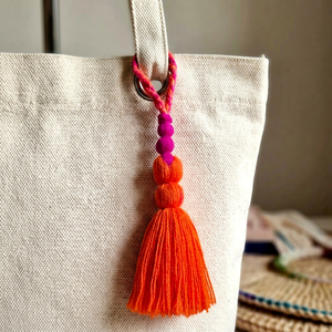 Breloque de sac bohème en coton à pompons, pendentif perlé orange et rose, accessoire de décoration intérieure - Product Image 1