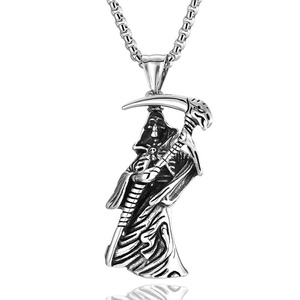 Collana con Ciondolo in Acciaio Inossidabile Lucidato Stile Hip-Hop, Regalo per Uomo, Motivo <span class=keywords><strong>Falce</strong></span> <span class=keywords><strong>della</strong></span> <span class=keywords><strong>Morte</strong></span>, Dio <span class=keywords><strong>della</strong></span> <span class=keywords><strong>Morte</strong></span> - Product Image 1