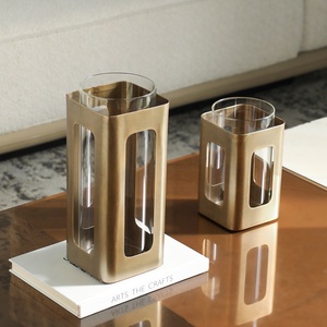 <span class=keywords><strong>Vase</strong></span> à fleurs Flolenco moderne de luxe léger en bronze antique et verre ajouré <span class=keywords><strong>pour</strong></span> présentation florale sur table, mariage et Pâques - Product Image 3