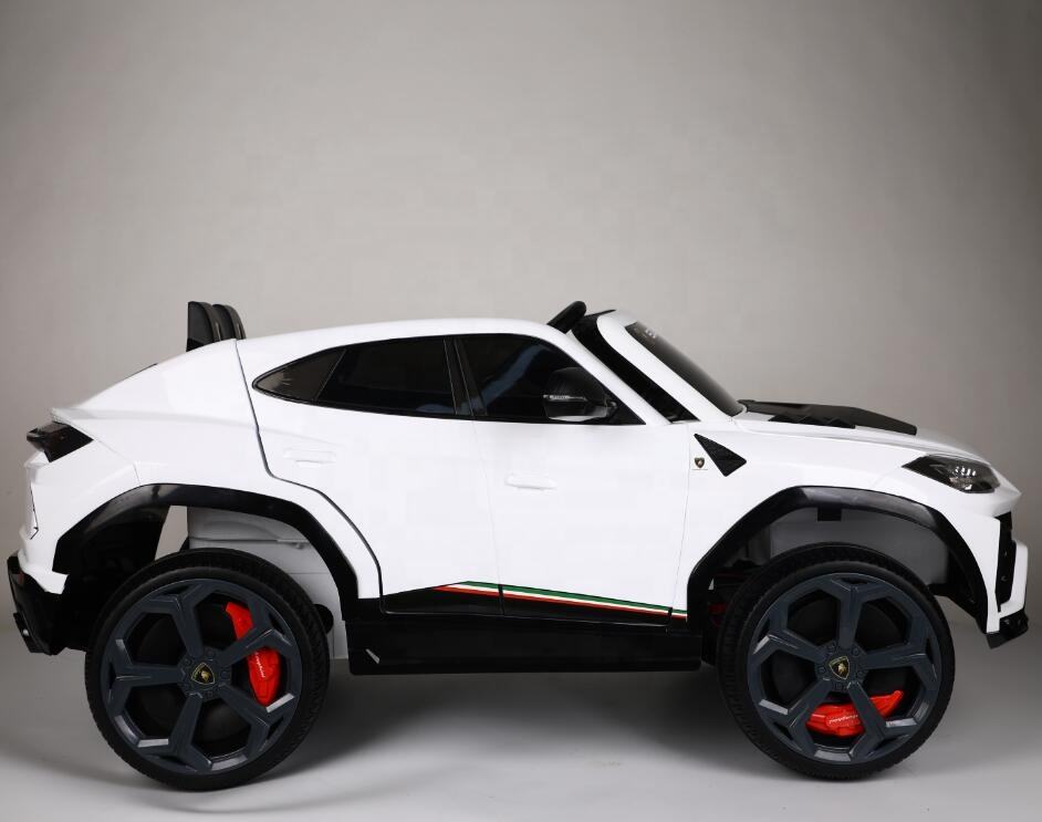 URUS ホワイト 電動乗用車 オープンカー　ランボルギーニ URUS ホワイト 電動乗用車 オープンカー ランボルギーニ AIJYU TOYS