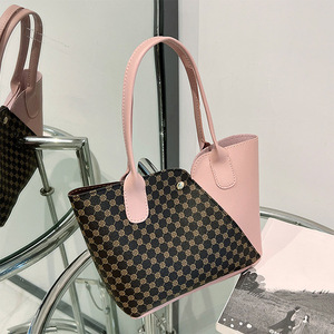 Sacs pour femmes en gros directement de l'usine, sacs à bandoulière minimalistes tendance pour femmes, sacs fourre-tout de créateur - Product Image 5