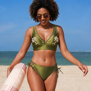 Conjunto de Bikini Estampado para Mujer OEM ODM, Bikini con Tanga Ajustable con Cordón, Traje de Baño para Venta al Por Mayor y Pedidos al Por Mayor - Product Image 5