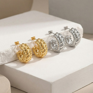 Pendientes Elegantes Personalizados en Forma de C, Acero Inoxidable 316L, Chapados en Oro de 14k y 18k, Pendientes de Moda para Mujer - Product Image 3