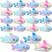Porte-clés en peluche requin doux et coloré personnalisé en gros, pendentif animal marin en peluche moelleux avec broderie