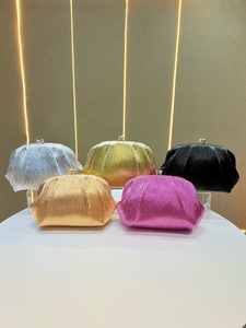 Bolsos de Noche de Moda 2026: Carteras Plisadas Tipo Clutch para Mujer, Bolsos de Hombro con Cadena, Bolsos de Mensajero Elegantes, Bolsos de Satén de Diseño Tipo Almohada - Product Image 2