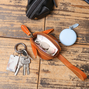 Bolso de mano retro de cuero para hombre con diseño pintado a mano, cierre de cremallera, forro de lona, bolso portátil suave para llevar. - Product Image 4