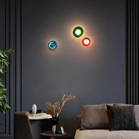 Applique murale LED artistique en agate bleue de style italien, luxe léger, pour fond de salon intérieur et entrée design