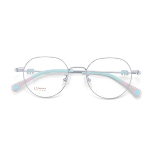 Danyang – monture de lunettes ronde en titane bêta pour enfants, C6236, avec coussinets de nez en silicone pour enfants - Product Image 1